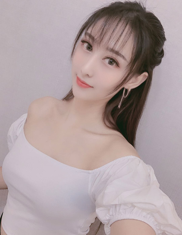 旧金山外围女大学生
